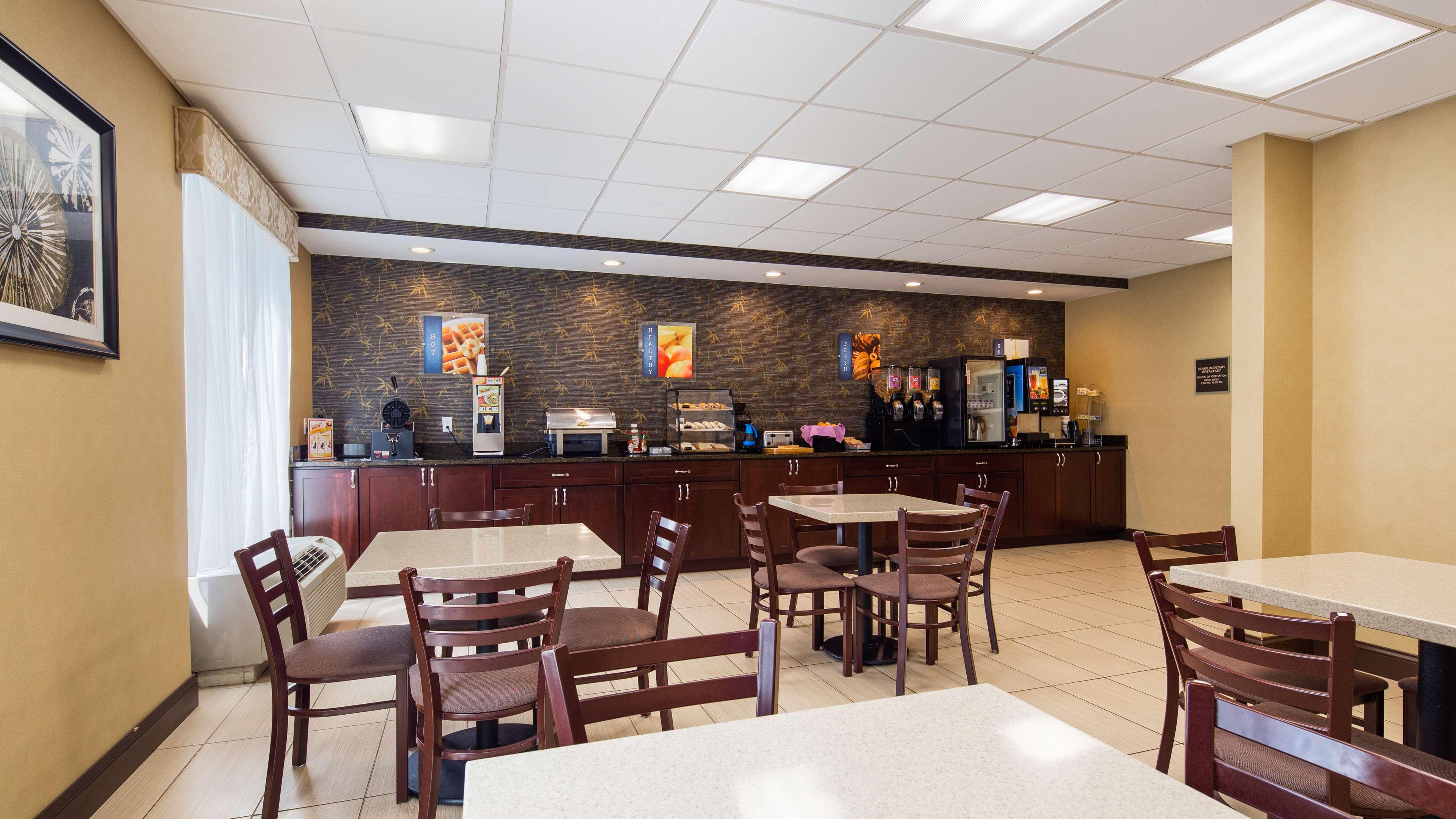 Best Western Springfield West Inn West Springfield Esterno foto