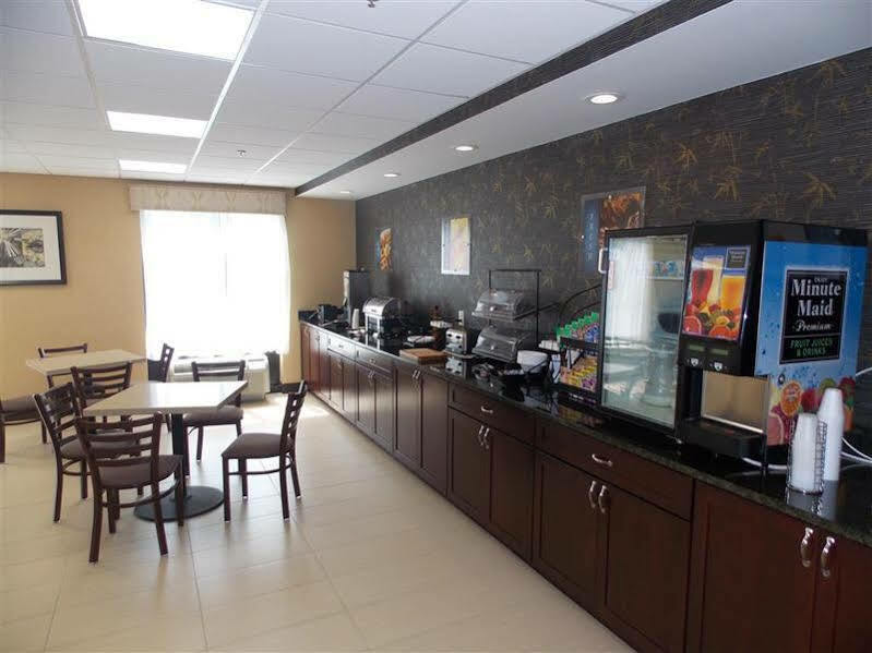 Best Western Springfield West Inn West Springfield Esterno foto